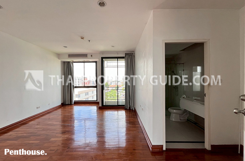 Apartment in Bangnatrad 